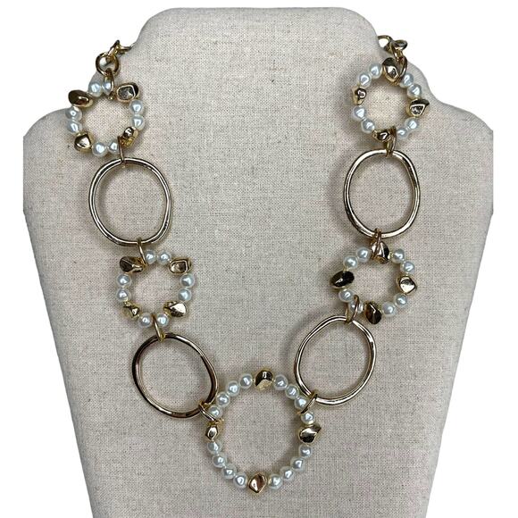 Faux Pearl and Gold Tone Circle Necklace Lobster Claw Clasp - Picture 1 of 8
